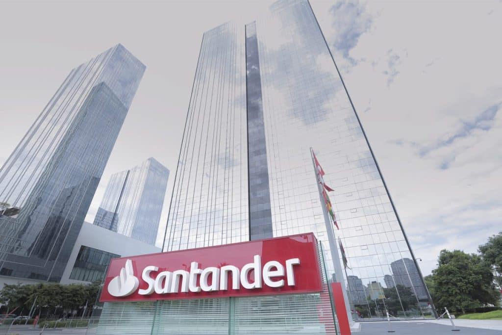 Os Avanços Do Banco Santander
