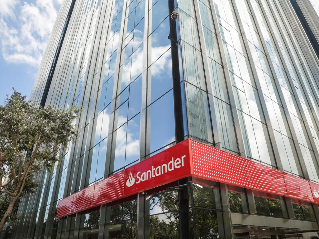 Os Avanços Do Banco Santander