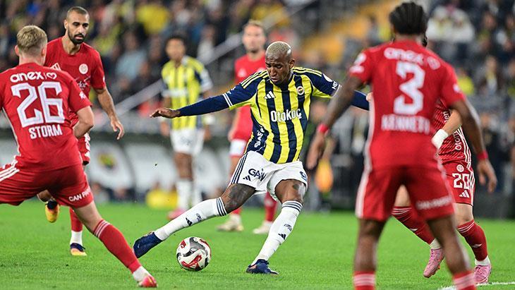 Süper Lig'de Fenerbahçe - Antalyaspor maçı! - Fenerbahçe