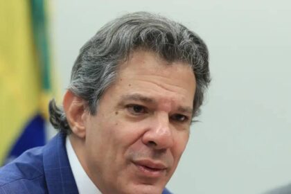Receita pode abrir delegacia para lutar contra lavagem de dinheiro