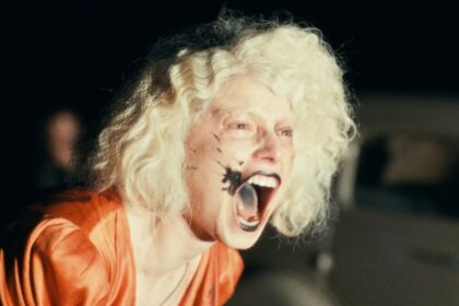 Trailer apresenta nova adaptação punk de 'A Noiva de Frankenstein' Trailer revela versão punk de ‘A Noiva de Frankenstein’