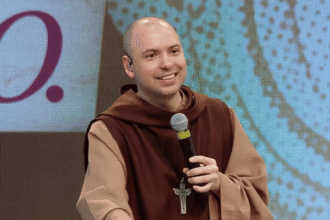 Os rejeitados pelo mundo são acolhidos por Cristo, afirma frei Gilson