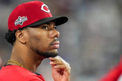 executivo revela motivos para possível troca de hunter greene nesta offseason Former Reds Executive Explains Why Hunter Greene Could Be Traded This Offseason