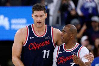 Phoenix Suns v Los Angeles Clippers