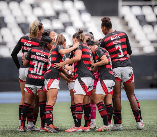 Flamengo empata com o Botafogo em 1 a 1 pelo Carioca Feminino