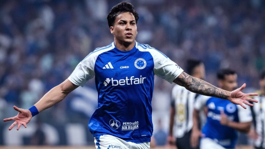 Kaio Jorge vislumbra Copa de 2026, e Cruzeiro quer propor valorização de contrato com atacante