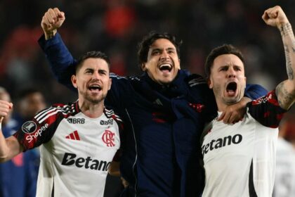 'Férias surpreendentes: baque do Flamengo na vida de Saúl' 'Estava de férias e não esperava': o 'baque' do Flamengo na vida de Saúl e como compatriota é exemplo para sucesso