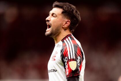 Mudanças no Flamengo para jogo contra o Racing com Arrascaeta Provável Flamengo que encara o Racing terá mudanças importantes e até 'dupla função' para Arrascaeta