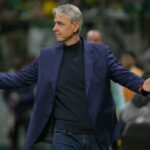 Tiago Nunes critica gramado do Palmeiras em Quito Tiago Nunes diz que Palmeiras foi para Quito 'no oba oba' e critica gramado sintético: 'Parece pátio de colégio'