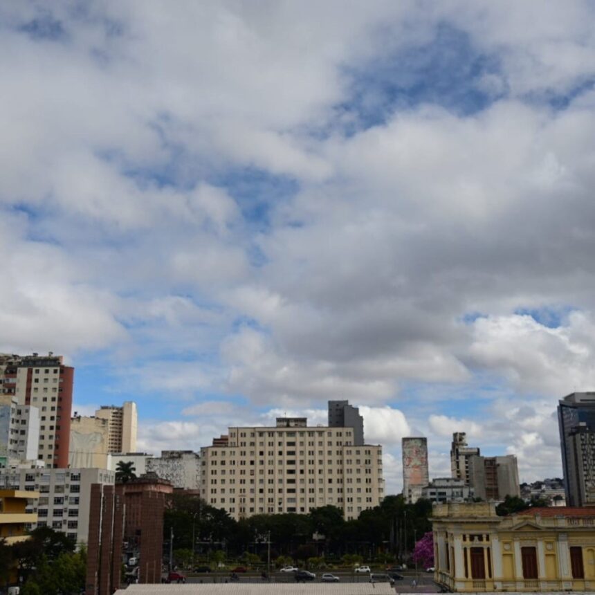 veja se a chuva vai aparecer neste sábado (11/10)