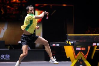 Bruna Takahashi e Hugo Calderano em uma das vitórias no China Smash (Foto: Divulgação/WTT)