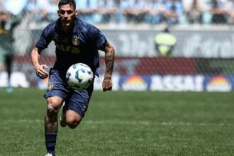 O dilema no Grêmio tem nome e sobrenome: Cristian Pavon