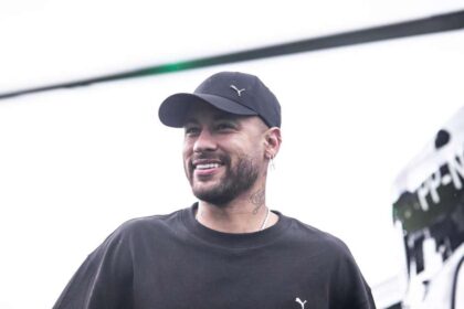 Neymar faz as pazes com a Globo