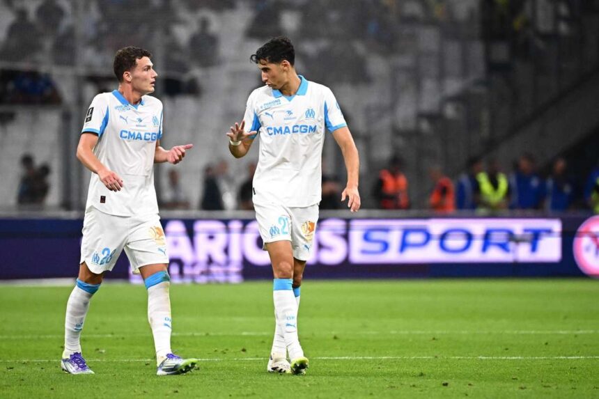 Aguerd e Pavard: defensores que impulsionaram o Marselha Ligue 1: Aguerd-Pavard, a dupla de defesas que ajudou o Marselha a dar a volta por cima
