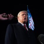 Senado dos EUA aprova resolução contra tarifas de Trump Senado dos EUA aprova resolução para anular o tarifaço global de Trump