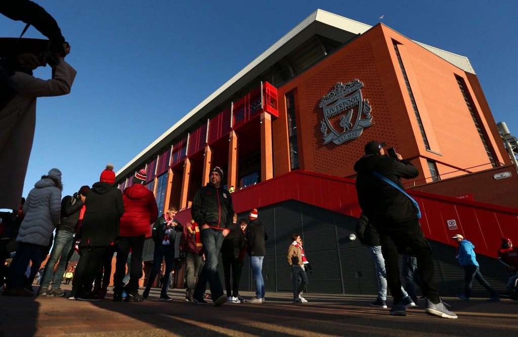 Mohamed Salah recebe proposta alta para jogar na Arábia Saudita Kostas Tsimikas yet to make final decision on future amid Fulham, Leeds United links.