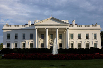 Governo Trump demite 4.108 durante paralisação federal