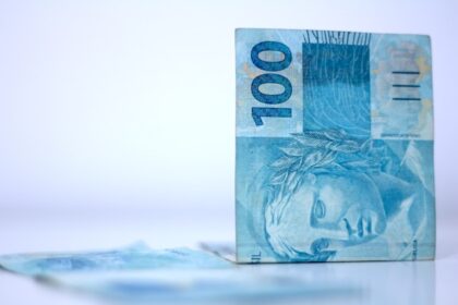 Salário Mínimo no Brasil: Proposta de Aumento para 5x