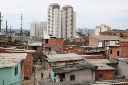 Seguros: Crescimento e Acesso nas Favelas Brasileiras