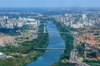 Conhecida como Cidade Verde, este destino surpreende com áreas sombreadas e tranquilas - Estado de Minas