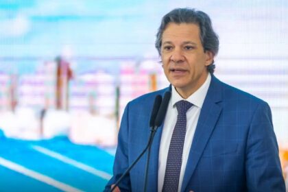 Arrecadação de impostos do governo federal bate recorde histórico: maior em 25 anos