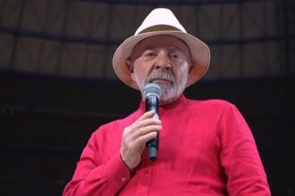 Não ouse falar grosso com o Brasil, porque não vamos aceitar, diz Lula