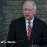 Ex-embaixador dos EUA: sanções ao STF devem permanecer após Bolsonaro Bolsonaro é página virada para Trump, mas sanções contra ministros do STF devem ser mantidas, diz ex-embaixador americano no Brasil