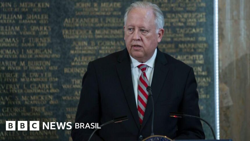 Bolsonaro é página virada para Trump, mas sanções contra ministros do STF devem ser mantidas, diz ex-embaixador americano no Brasil