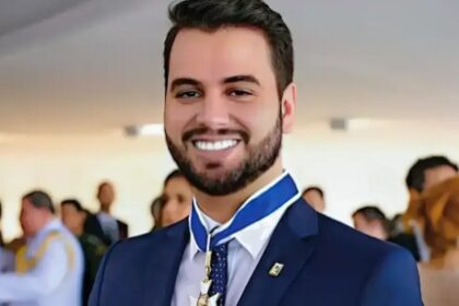 PF relata ao STF simulação de entrada de Filipe Martins nos EUA PF diz ao STF que Filipe Martins simulou entrada nos EUA e pede inquérito | Blogs | CNN Brasil