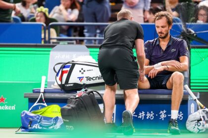 Daniil Medvedev Cramped So Badly He Asked Ballgirl To Take Off His Shirt For Him
