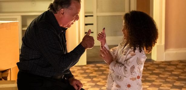 Abel sobrevive em Dona de Mim? Confira a reviravolta Sofia (Elis Cabral) e Abel (Tony Ramos): ele está vivo em