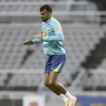 Fabrício Bruno é titular da Seleção Brasileira contra o Japão