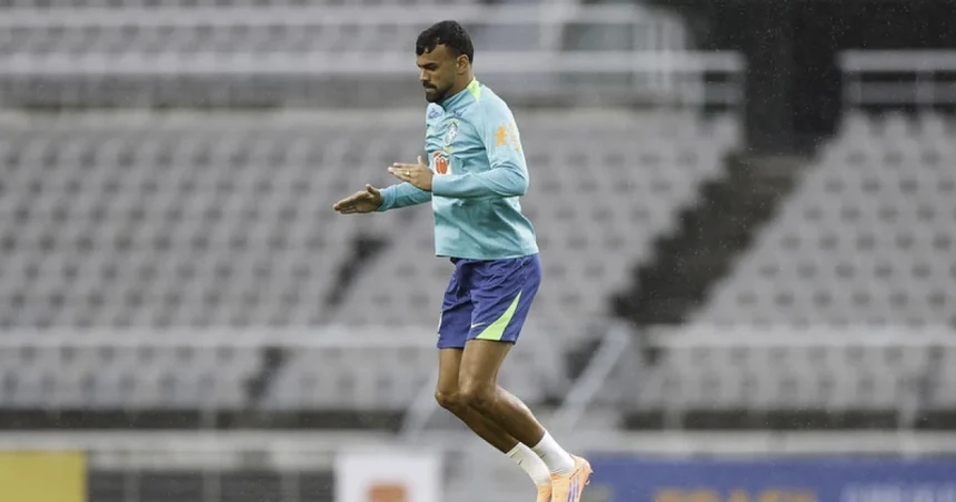 Fabrício Bruno é escalado na Seleção Brasileira contra o Japão Fabrício Bruno é titular da Seleção Brasileira contra o Japão