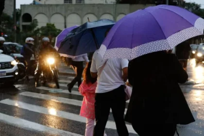Alerta laranja de chuvas intensas: veja lista das cidades de MG que podem ser afetadas