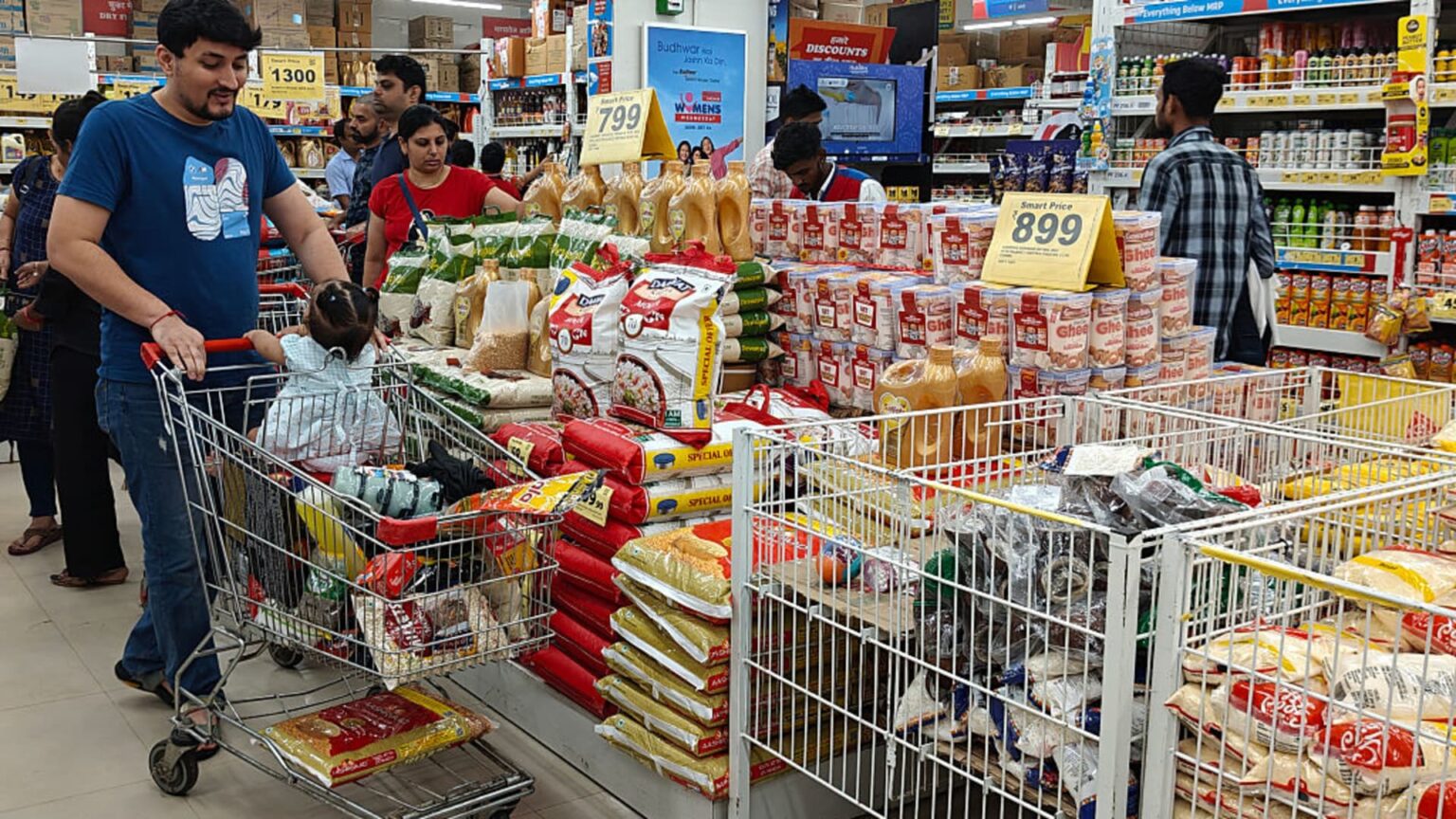 Inflação de outubro na Índia atinge expectativa do RBI e anima por cortes na taxa India October inflation matches RBI outlook, easing hopes for rate cuts