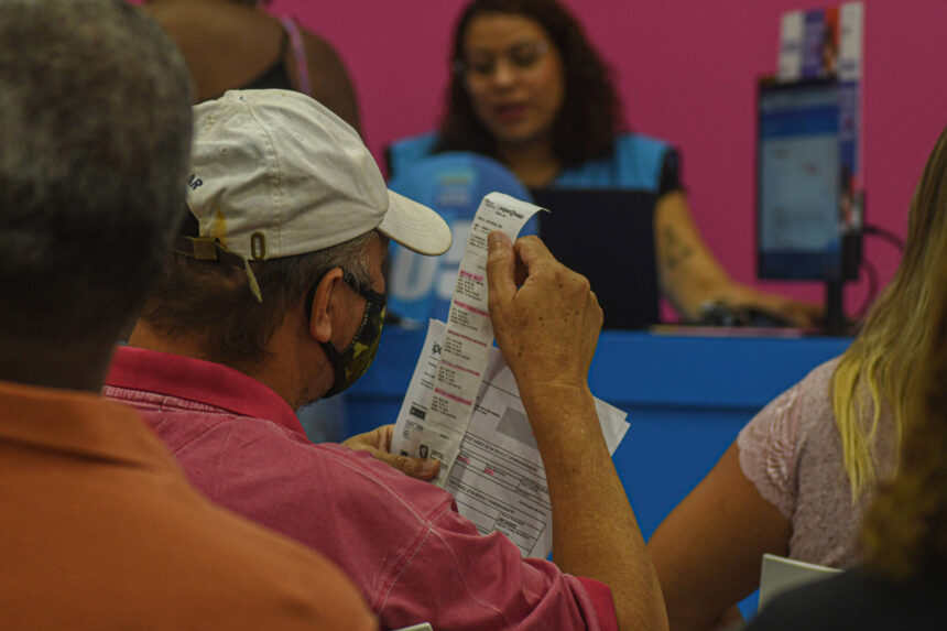 Serasa: feirão oferece até 99% de desconto em dívidas - 26/11/2025 - Mercado