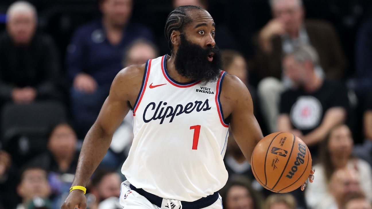 James Harden dos Clippers não joga contra os Suns por motivos pessoais Clippers' James Harden out vs. Suns due to personal reasons
