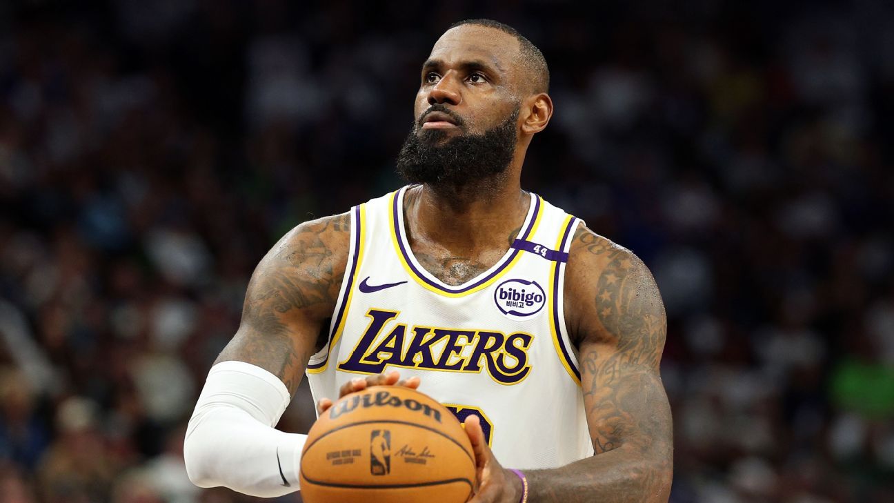 LeBron fala sobre lesão e críticas, mas não confirma retorno aos Lakers Copiar link
