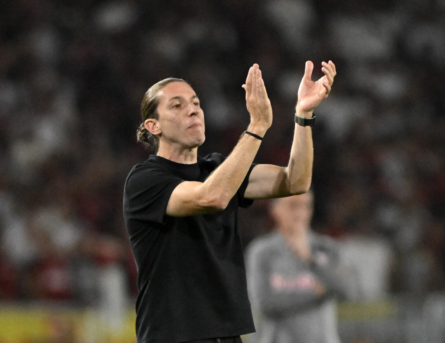 Filipe Luís destaca mentalidade do Flamengo e pede equilíbrio Filipe Luís elogia força mental do Flamengo e pede equilíbrio: "Horas atrás, a gente estava em crise mundial"