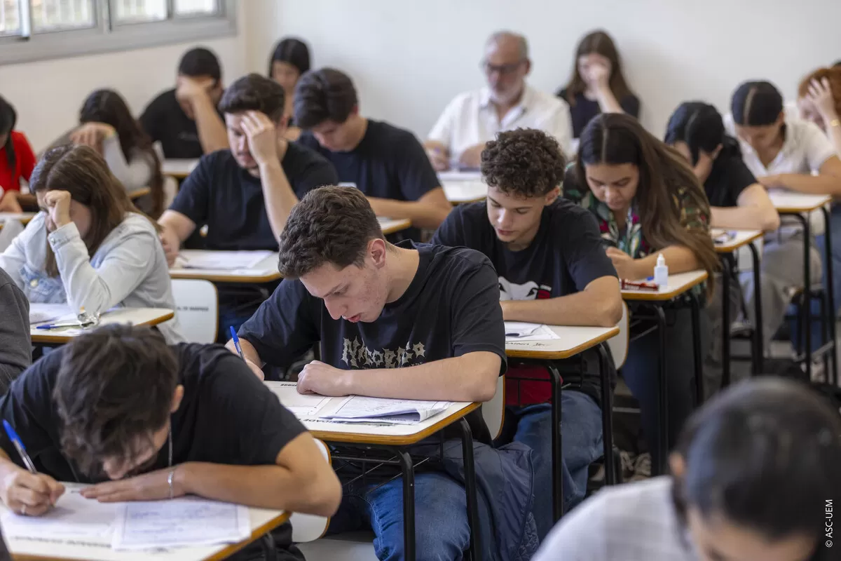 Valorização da cultura no Brasil é tema da redação do Vestibular da UEM