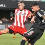 Deportivo Riestra e Barracas Central disputam vaga na quartas Icon: OneFootball