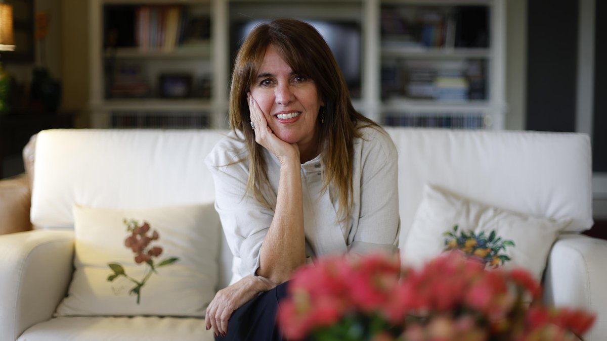 "Há uma infantilização da sociedade hoje. Tudo é 'não pode'", diz Martha Medeiros, patrona da 71ª Feira do Livro