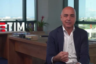 TIM avalia aquisições no segmento corporativo, inclusive Oi Soluções