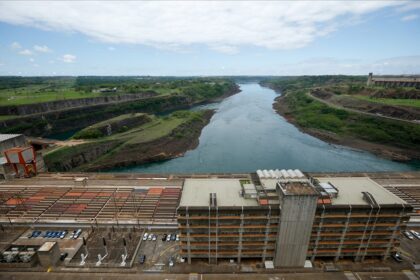 Brasil e Paraguai voltam a negociar acordo de Itaipu em dezembro