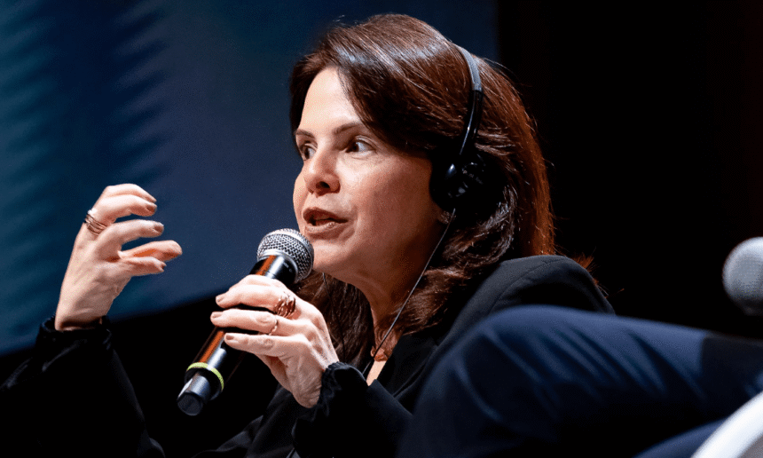 Brasil urge cortes de gastos para evitar crise econômica