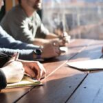 Desemprego despenca e atinge novo mínimo histórico!