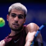Alcaraz no grupo de Djokovic; Sinner deve enfrentar Zverev Alcaraz cai no grupo de Djokovic e Sinner vai enfrentar Zverev no ATP Finals