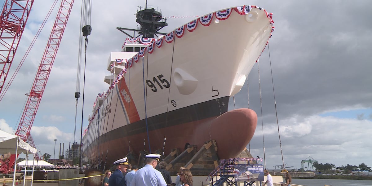 Eastern Shipbuilding interrompe programa de Cortadores Patrulheiros Eastern Shipbuilding suspends work on Offshore Patrol Cutter program