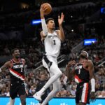 Como assistir Houston Rockets x San Antonio Spurs ao vivo grátis Mostly Sunny