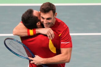 Granollers y Pedro Martínez firman la remontada y España estará en las semifinales seis años después